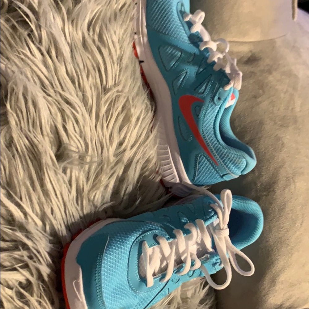 Size 6Y Nike running shoes
